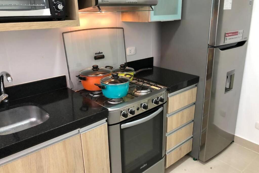 2- Amplio Departamento Remodelado En Miraflores Lima Bagian luar foto